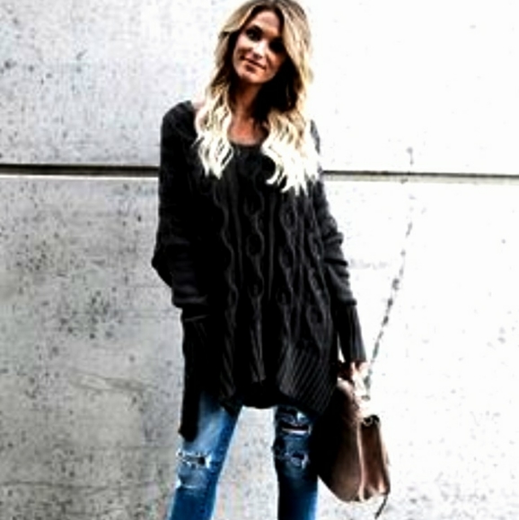 🆕⭐Black chunky cable knit tunic sweater - Picture 3 of 9